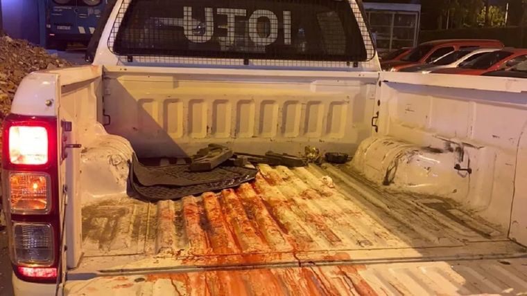 El hombre fue trasladado al hospital en la caja de un patrullero Foto: Noticias Argentinas