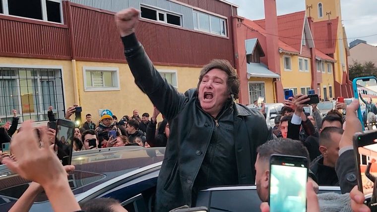 El diputado de La Libertad Avanza defendió a Macri de las críticas Foto: Twitter Javier Milei