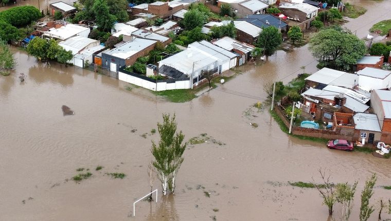 Bahía Blanca deberá volver a ponerse de pie. Foto: EFE