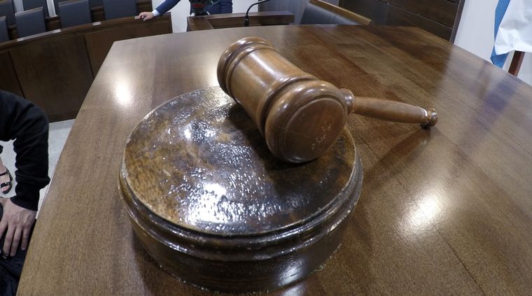 Romano dijo: no creemos que un trabajador judicial que gane 330 mil pesos sea un millonario Foto: ALF PONCE MERCADO / MDZ