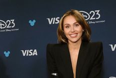 Este es el traje negro indicado según Miley Cyrus Foto: Instagram