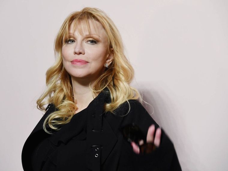 Foto: https://www.vanitatis.elconfidencial.com/celebrities/2022-05-23/johnny-depp-salvo-courtney-love-sobredosis-juicio_3429163/