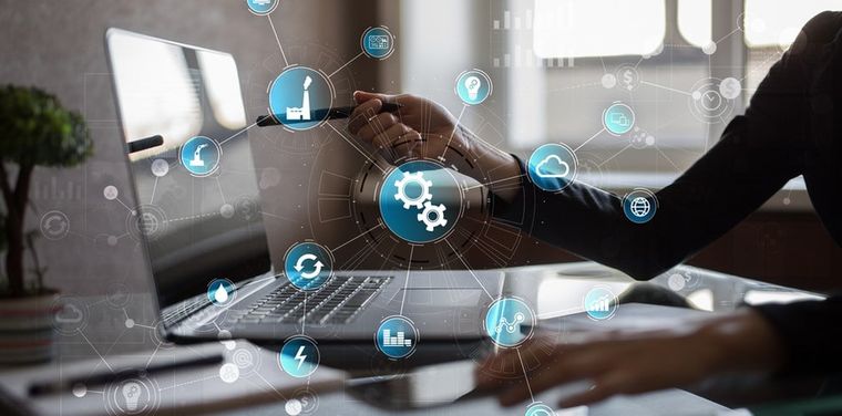 El verdadero cambio no ocurre únicamente por la tecnología, sino por el liderazgo que la impulsa.