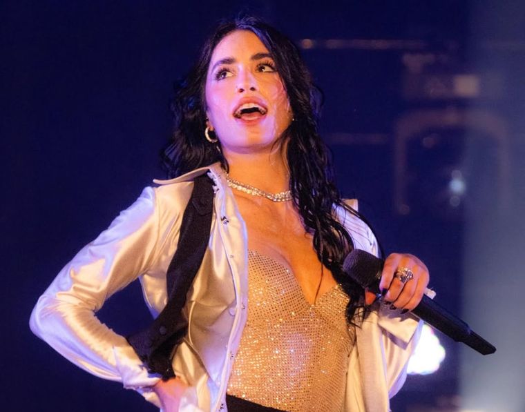 Virginia Gallardo compartió en Mujeres Argentinas una fake news sobre Lali Espósito.