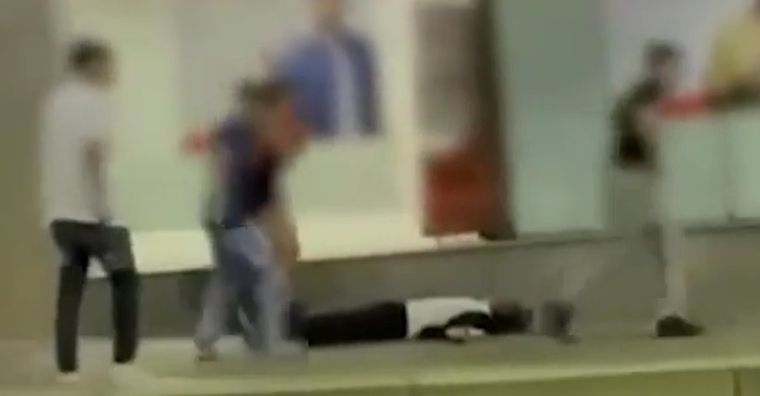 El hecho ocurrió en Plaza España, una zona que suele ser frecuentada por jóvenes. Foto: Captura de pantalla