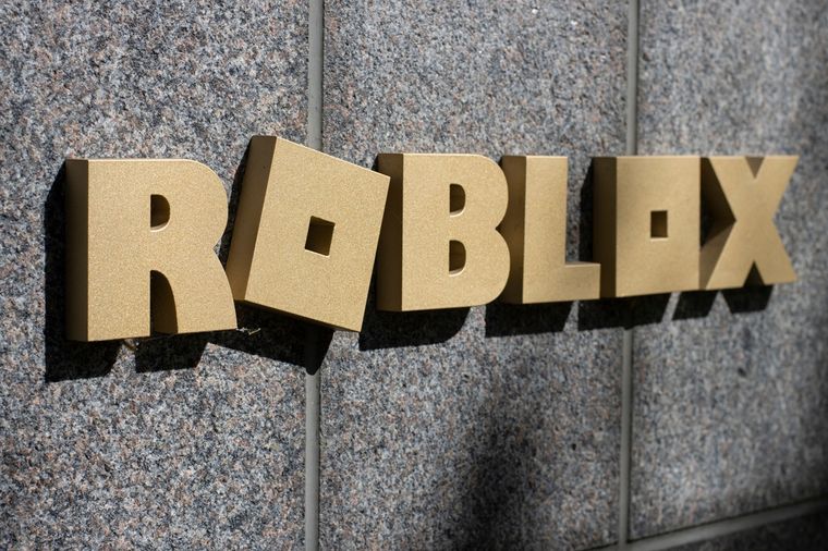 El sistema de edad definirá con quién pueden chatear los usuarios de Roblox. El sistema de edad definirá con quién pueden chatear los usuarios de Roblox.