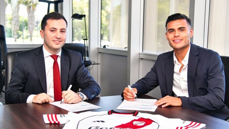 Fausto Vera puso el gancho en River acompañado únicamente por Di Carlo.&nbsp;