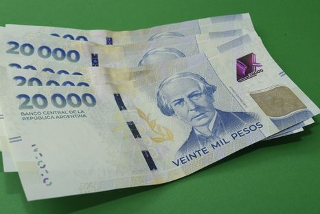 López Murphy busca reemplazar al peso argentino por los Argentum.