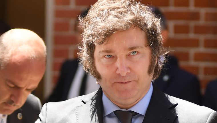 Milei posteó contra la casta luego de que la ley ómnibus vuelva a comisiones Foto: NA