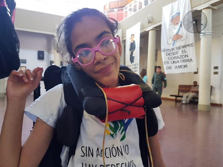 Irene Cuevas padece múltiples discapacidades pero no puede seguir estudiando por el abandono del Estado