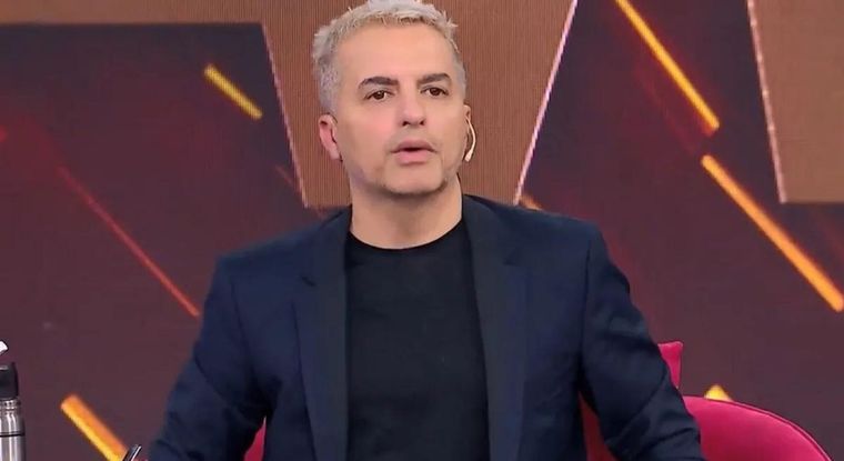 Ángel de Brito respondió contundente sobre su vida sentimental El conductor de LAM fue consultado por su presente Foto: Captura de video América TV