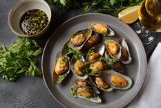 Sorprende a tus invitados con moules marinières al estilo francés Foto: Shutterstock