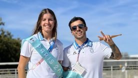 La regatista Eugenia Bosco junto con José Maligno Torres, medalla de oro en 2024 en ciclismo BMX.? Foto: @PrensaCOA