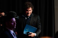 Javier Milei y el dilema de continuar con el cepo. Foto: Santiago Tagua/MDZ