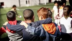 En una era marcada por el ciberacoso, la violencia digital y el individualismo, los hallazgos de esta investigación ofrecen un mensaje alentado. En una era marcada por el ciberacoso, la violencia digital y el individualismo, los hallazgos de esta investigación ofrecen un mensaje alentado.