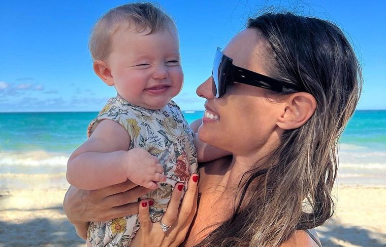 QUE LINDAS. ANA Y PAMPITA EN EL CARIBE.