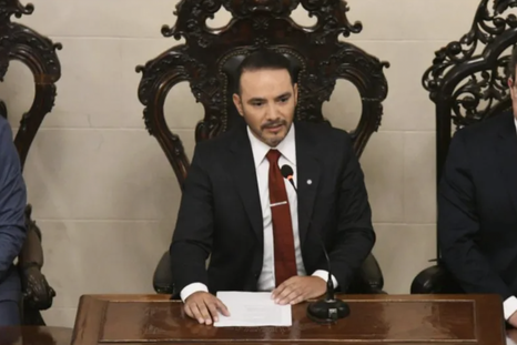 Pablo Valdes, gobernador de Corrientes, tuvo su primer discurso ante la asamblea legislativa.