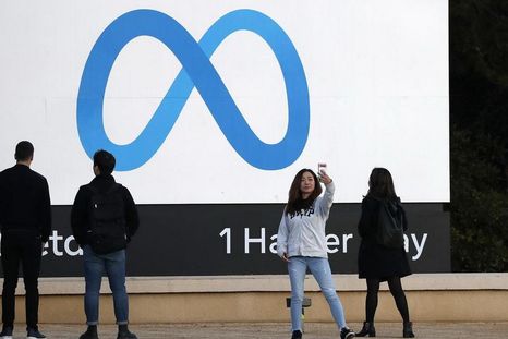 Meta Platforms ofrece en Facebook novedades para la suba de videos. Foto: Efe. Meta Platforms ofrece en Facebook novedades para la suba de videos. Foto: Efe.