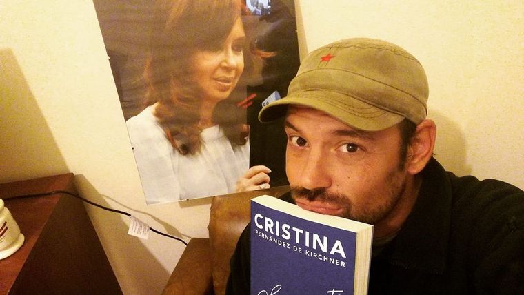 Ezequiel Guazzora se emborrachó en Plaza de Mayo y causó varios desmanes en el regreso a su domicilio