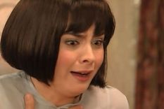 Érica Rivas interpretando a María Elena Fuseneco en la legendaria sitcom Casados con hijos