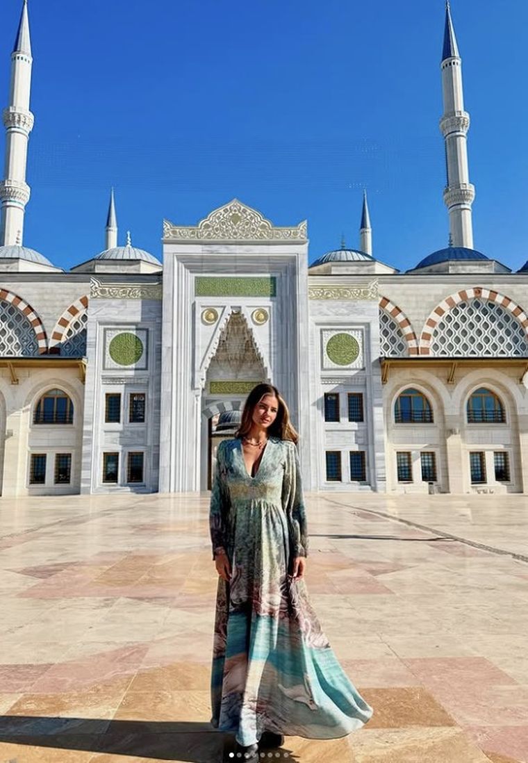 Moda, espiritualidad y diseño argentino: el look de la China Suárez en Estambul generó miles de reacciones en redes. Foto: @sangrejaponesa Moda, espiritualidad y diseño argentino: el look de la China Suárez en Estambul generó miles de reacciones en redes. Foto: @sangrejaponesa