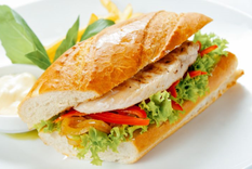 Esta baguette de pollo es una deliciosa opción para tu almuerzo Foto: Shutterstock