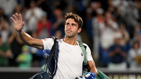 Tomás Etcheverry luchó, tuvo chances, pero Bublik lo eliminó en el Abierto de Australia. Tomás Etcheverry luchó, tuvo chances, pero Bublik lo eliminó en el Abierto de Australia.