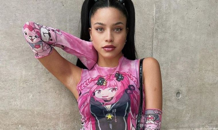 Emilia Mernes se presentará en el Arena Aconcagua y estos son los looks que deberías usar en su show Foto: freepik