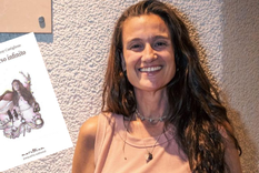 Julieta Aguerregaray Castiglione presenta su nuevo libro este sábado en la plaza Independencia. Julieta Aguerregaray Castiglione presenta su nuevo libro este sábado en la plaza Independencia.