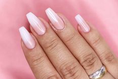 Esta es la nueva manicura francesa que se impone. Foto: Deko Uñas