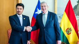 Los ministros de Exteriores de Bolivia y Chile, Fernando Aramayo, y Alberto van Klaveren.&nbsp;