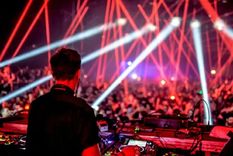 La mujer sufrió tres paros cardíacos y se descompensó durante el show del DJ Hernán Cattaneo (imagen ilustrativa) Foto: Primera Edición La mujer sufrió tres paros cardíacos y se descompensó durante el show del DJ Hernán Cattaneo (imagen ilustrativa) Foto: Primera Edición