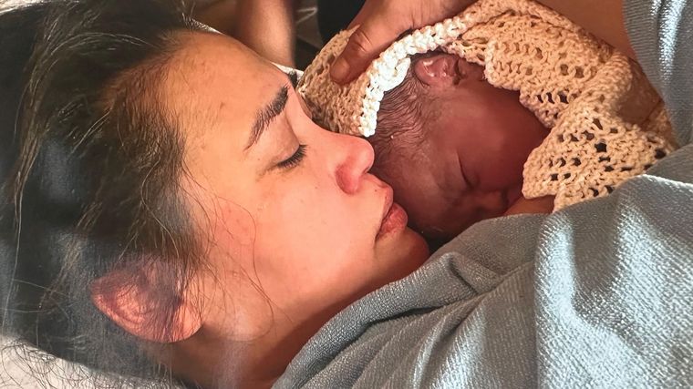 Keira explica que estuvo "contando los minutos" desde el momento en que nació Zammi, sabiendo que solo tenía dos horas con su hija.
