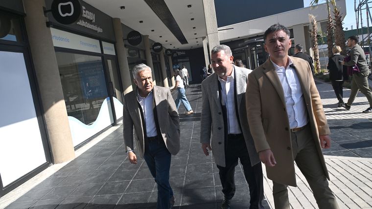 El recorrido por los diferentes sectores del Strip Center. El recorrido por los diferentes sectores del Strip Center.