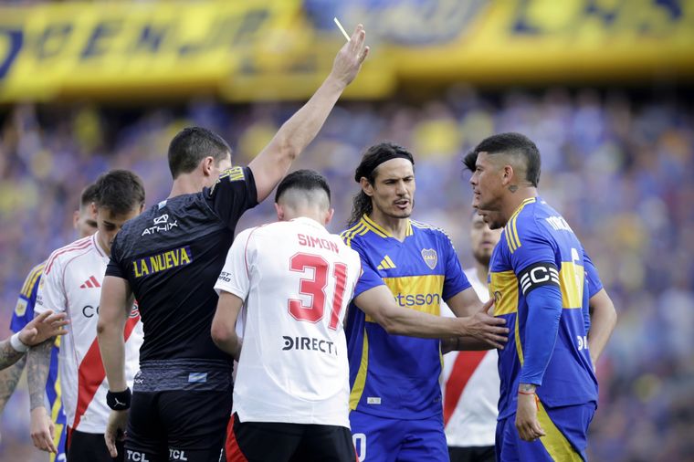 El arbitraje durante el último antecedente de un Boca-River Foto: FotoBaires