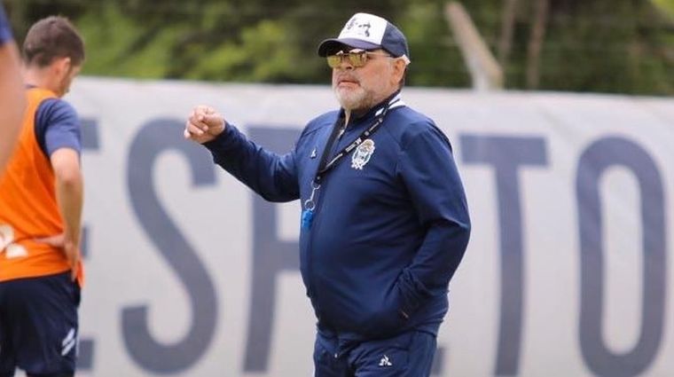 Diego Maradona. Gimnasia y Esgrima La Plata.