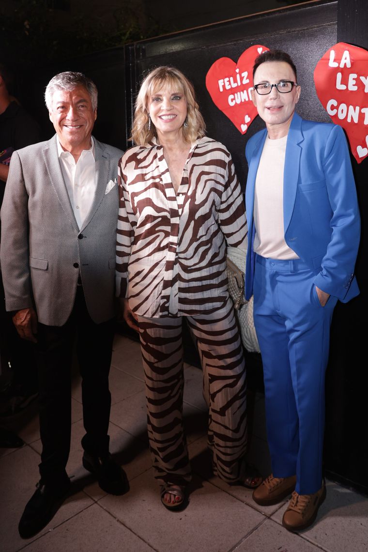 La conductora celebró su cumpleaños rodeada de familiares y amigos. La conductora celebró su cumpleaños rodeada de familiares y amigos.