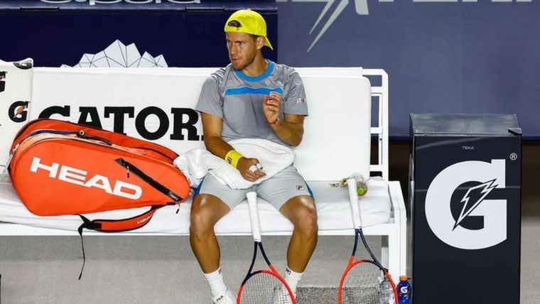 El Peque se despidió rápido de Acapulco Foto: Instagram @dieschwartzman