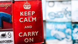Keep Calm and Carry On: cómo un olvidado afiche británico de la Segunda Guerra Mundial se convirtió en un fenómeno en el siglo XXI Keep Calm and Carry On: cómo un olvidado afiche británico de la Segunda Guerra Mundial se convirtió en un fenómeno en el siglo XXI