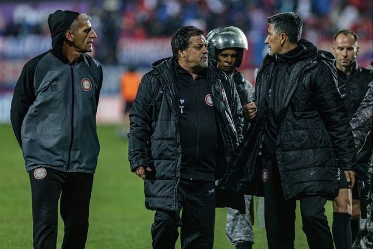 El DT dirigió seis partidos en Miramar Misiones. Foto: EFE