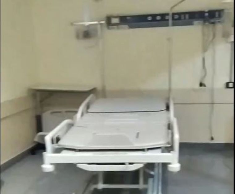 Debieron vaciar 12 camas de terapia intensiva del Hospital Durand