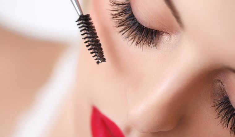 No podrás olvidarte del rímel.