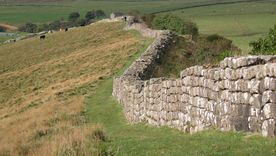 El hallazgo en España sorprendió por la rareza de la pieza y por su vínculo con el Muro de Adriano, una de las fronteras más famosas del Imperio romano. El hallazgo en España sorprendió por la rareza de la pieza y por su vínculo con el Muro de Adriano, una de las fronteras más famosas del Imperio romano.