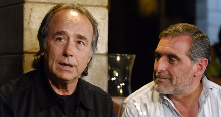 Joan Manuel Serrat junto a José Alberto Zuccardi durante el encuentro en La Casa del Visitante. Foto: Gonzalo Bravo / MDZ