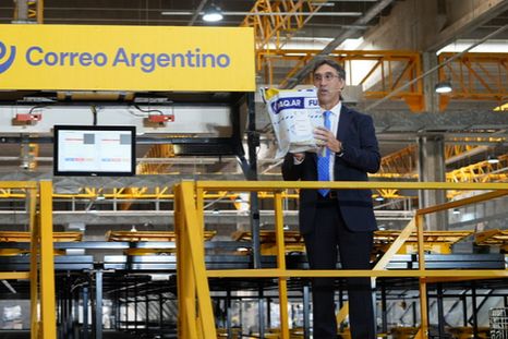 Inauguración de la planta robotizada de Correo Argentino