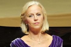 Puedes destrozar a una persona: Anne Sofie von Otter, la prestigiosa cantante de ópera que culpa al movimiento #MeToo del suicidio de su esposo