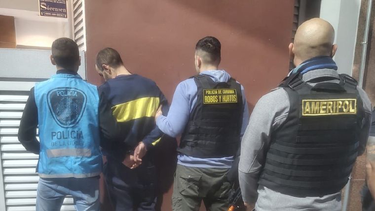 En un operativo internacional, uniformados detuvieron a Fabio Rosa Carvalho a las 19.45 horas del viernes, en la avenida Pedro Goyena al 800, en el barrio de Caballito.