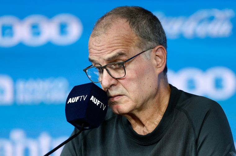 Marcelo Bielsa borarría a dos referentes de Uruguay. Foto: Noticias Argentinas