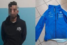 El suceso ocurrió en Ituzaingó, zona oeste. En la imagen, la campera de Franco Colapinto que le regaló a un fan.