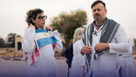Paula Gimenez y Lucas Aguilar eran parte de una caravana de ayuda humanitaria. Paula Gimenez y Lucas Aguilar eran parte de una caravana de ayuda humanitaria.